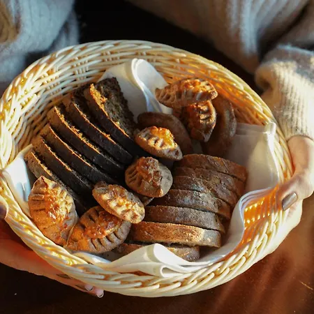 Peak - Boutique & Restaurant